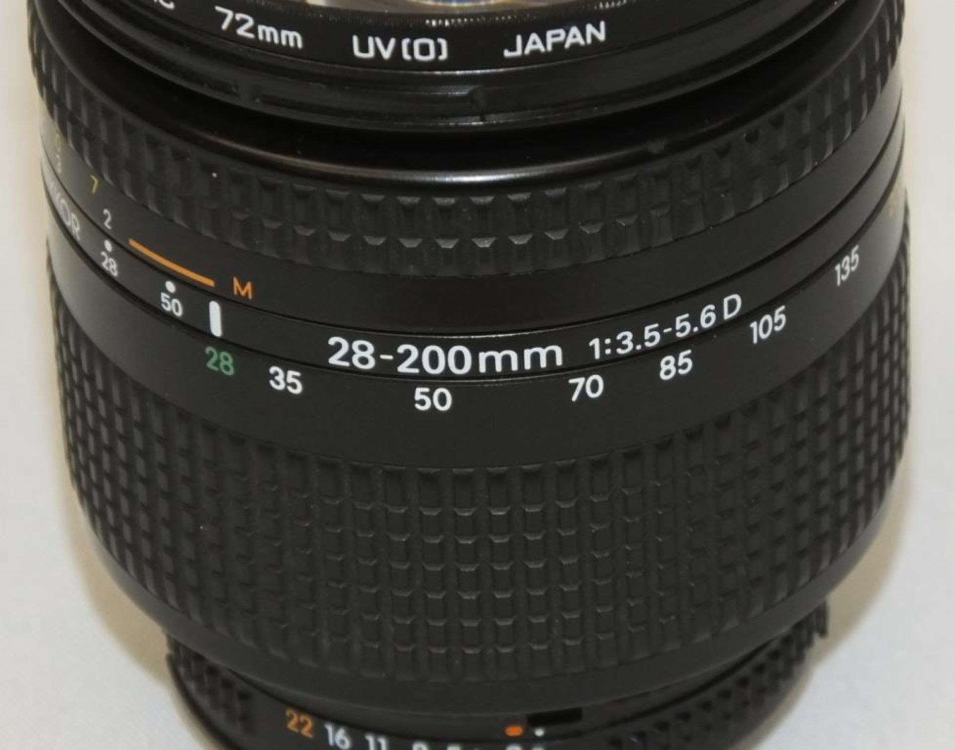 Nikon AF Nikkor 28-200mm - 1:3.5-5.6D Lens - Serial No. 427350 with HOYA HMC 72mm UV(O) Filter - Image 2 of 5