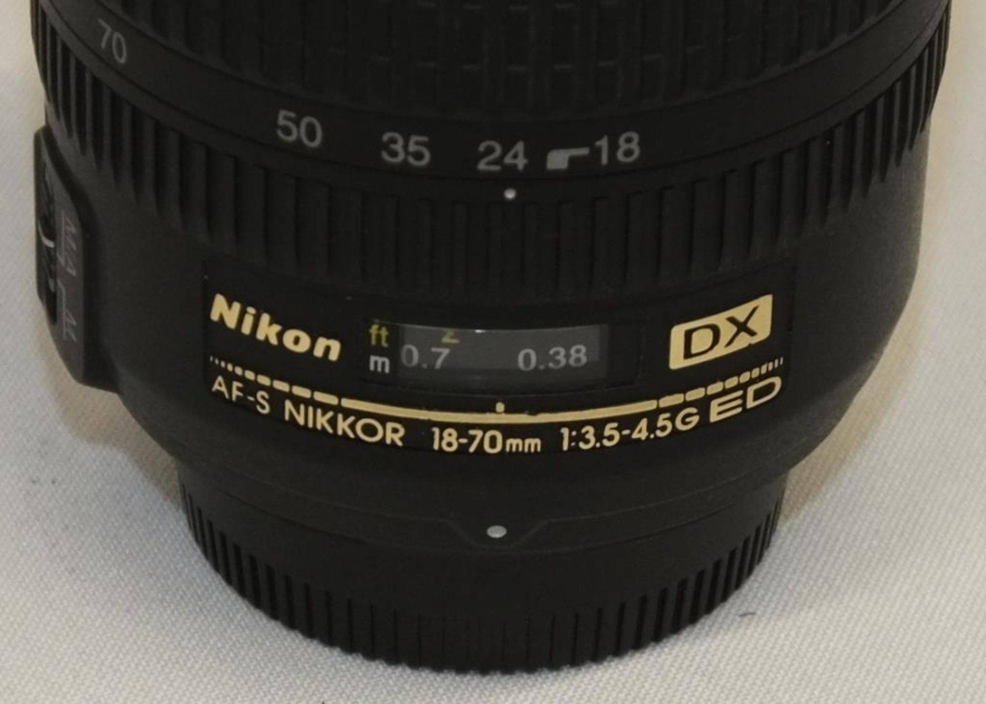 Nikon DX AF-S Nikkor 18-70mm - 1:3.5-4.5G ED Lens - Serial No. 2573301 - Image 2 of 3