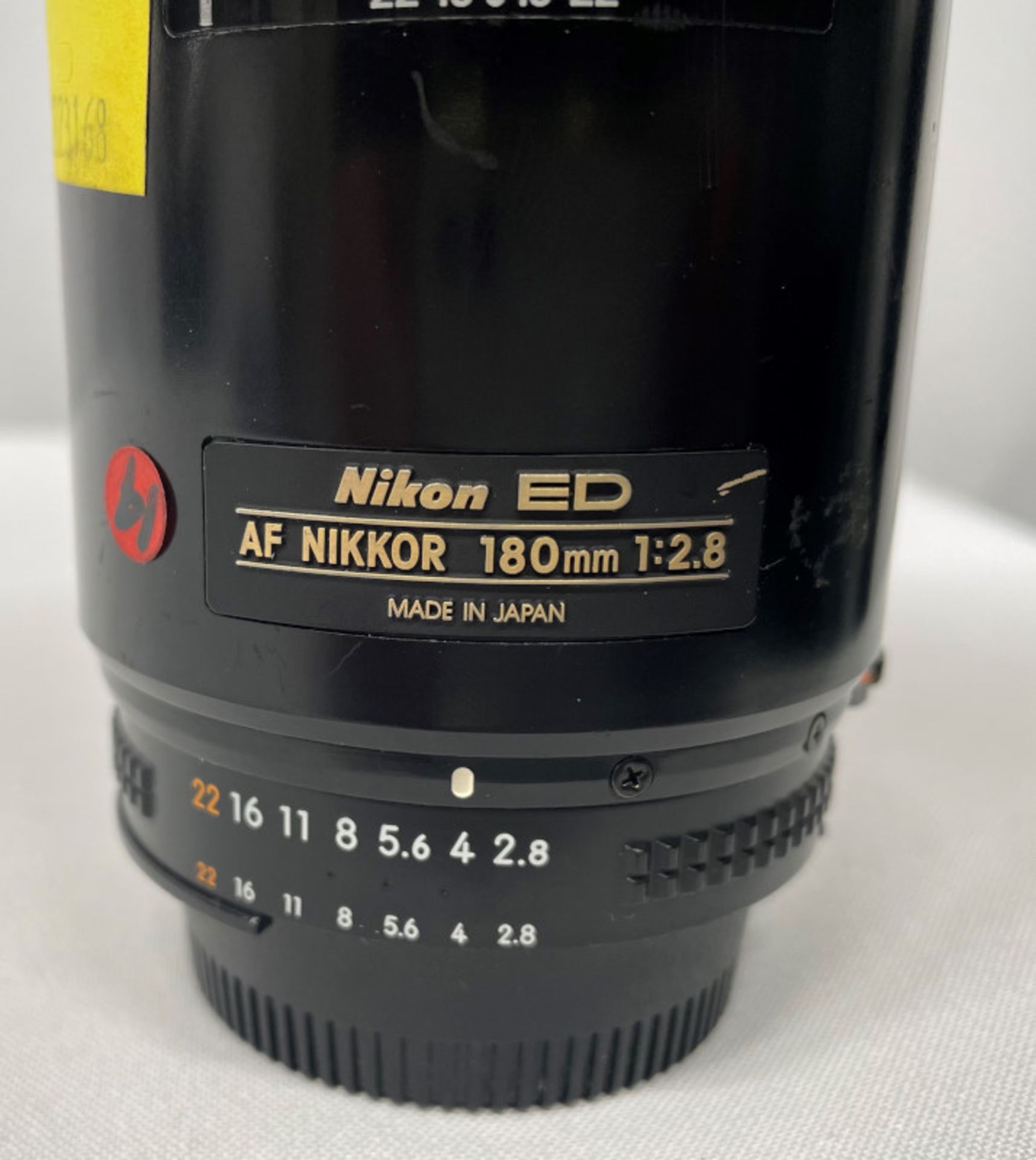 Nikon ED AF Nikkor 180mm - 1:2.8 Lens - Serial No. 203988 with HOYA 72mm UV(O) Filter - Image 2 of 6