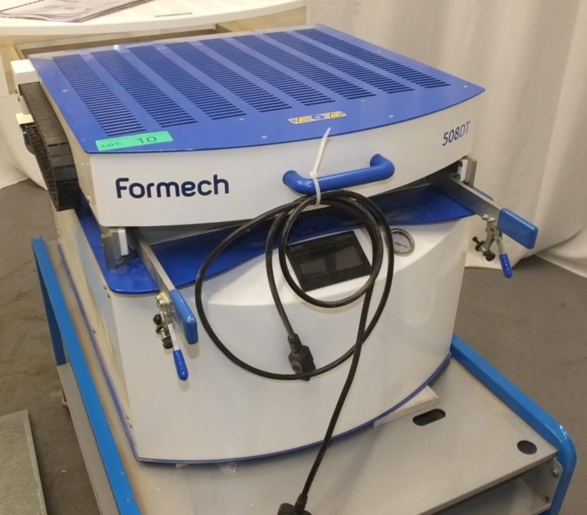 Formech 508DT Desktop Vacuum Forming Machine - serial no. 2475 - 220-240v - single phase on trolley - Image 4 of 11