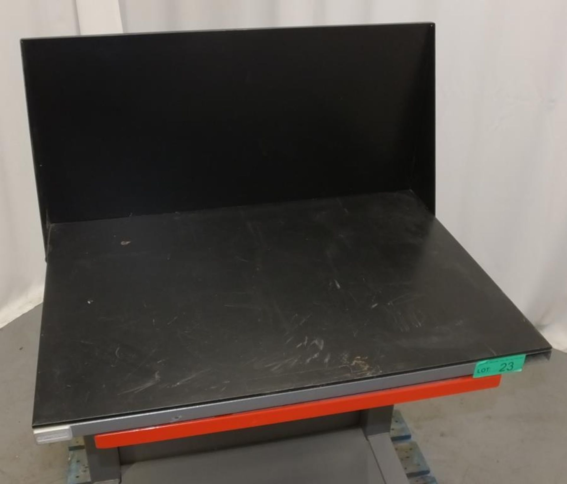 Flamefast metal work bench - L 820mm x D 600mm x H 1210mm - Image 2 of 5