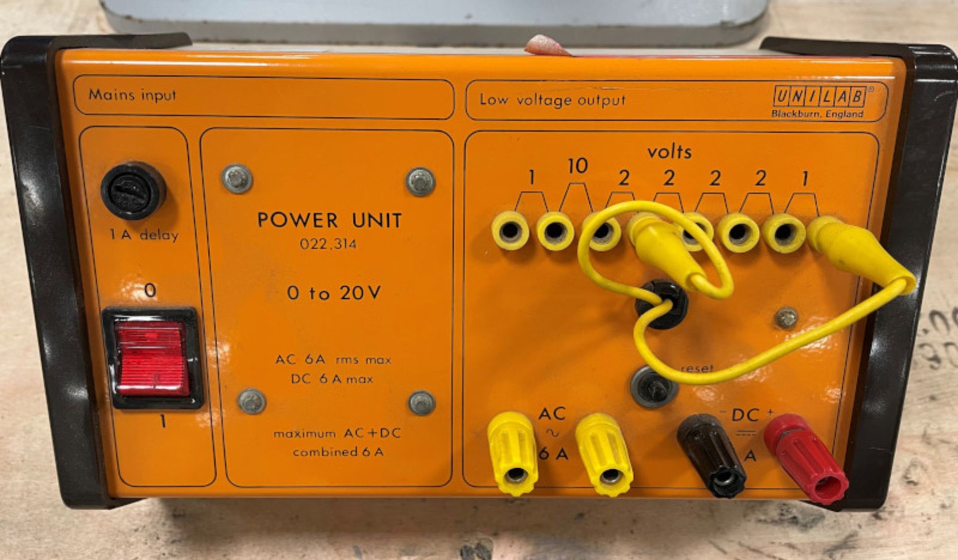 2x Unilab 0 to 20V power units - Image 2 of 3