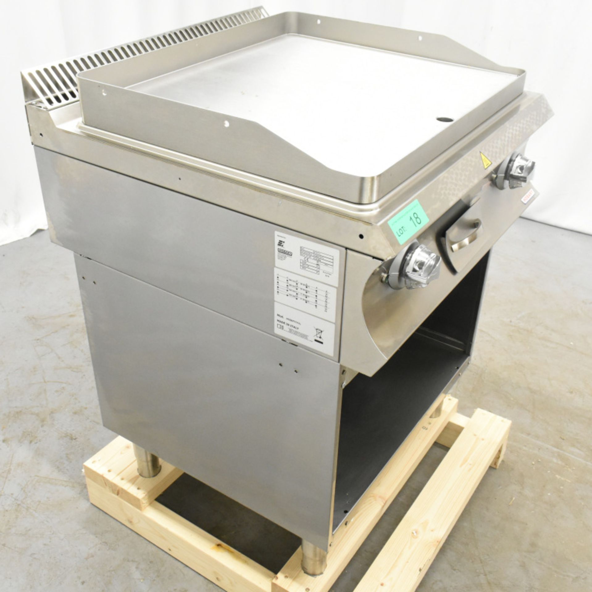 Hobart Electric Smooth Fryer Top on Open Cupboard - Model HCSEFT777L - Image 6 of 8