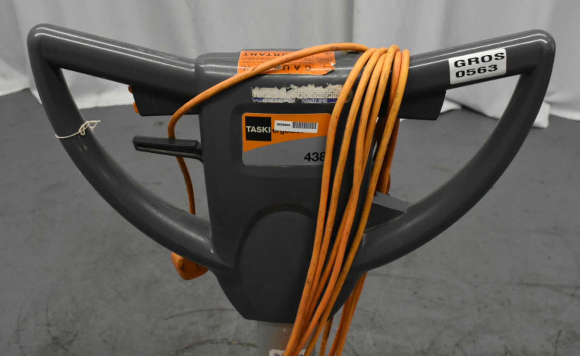 Taski Ergodisc 438 Floor Buffer, powers up - Image 2 of 3