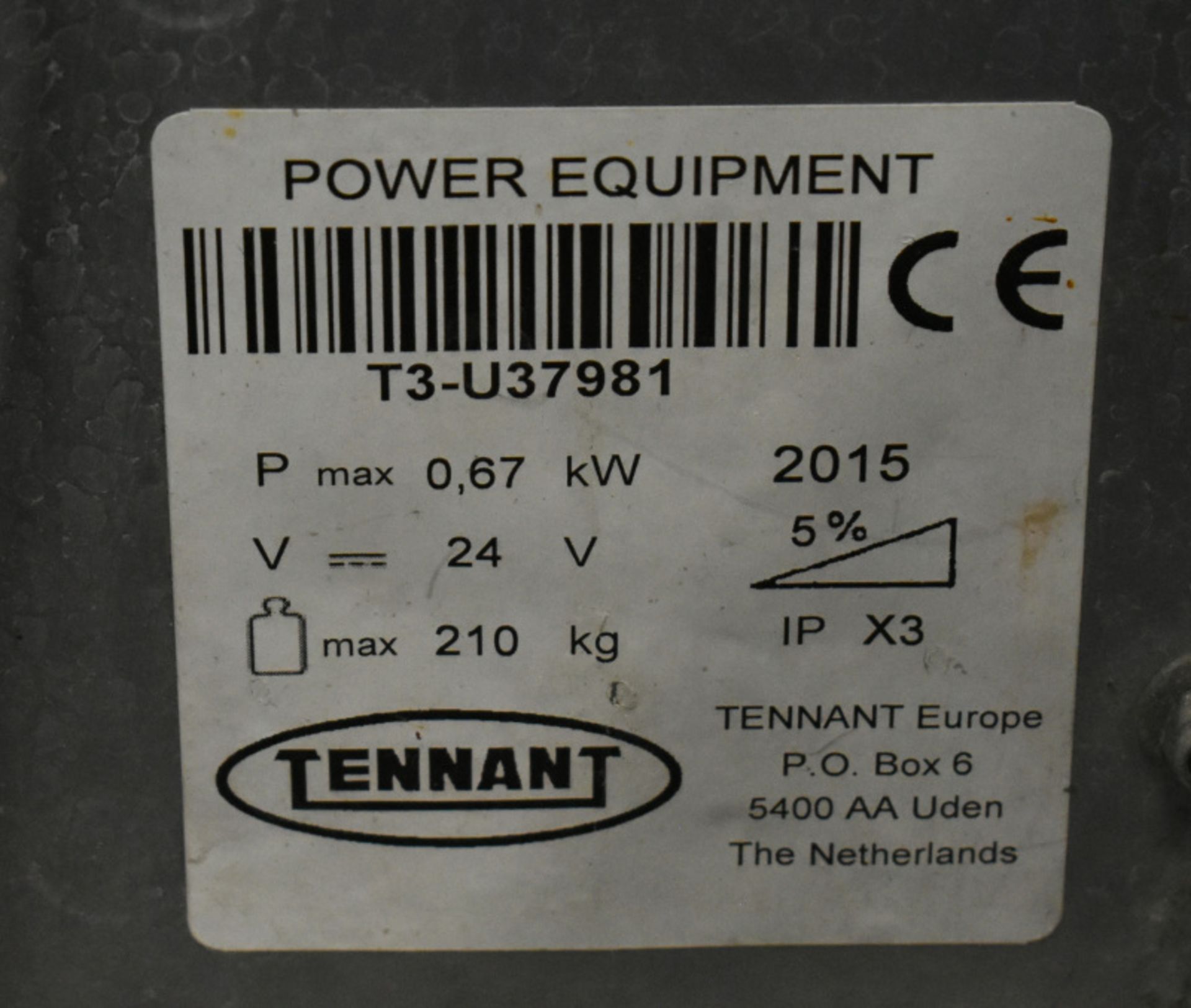 Tennant T3 ECH20, comes with key and working charger, starts and runs 1325 hours - Image 8 of 10