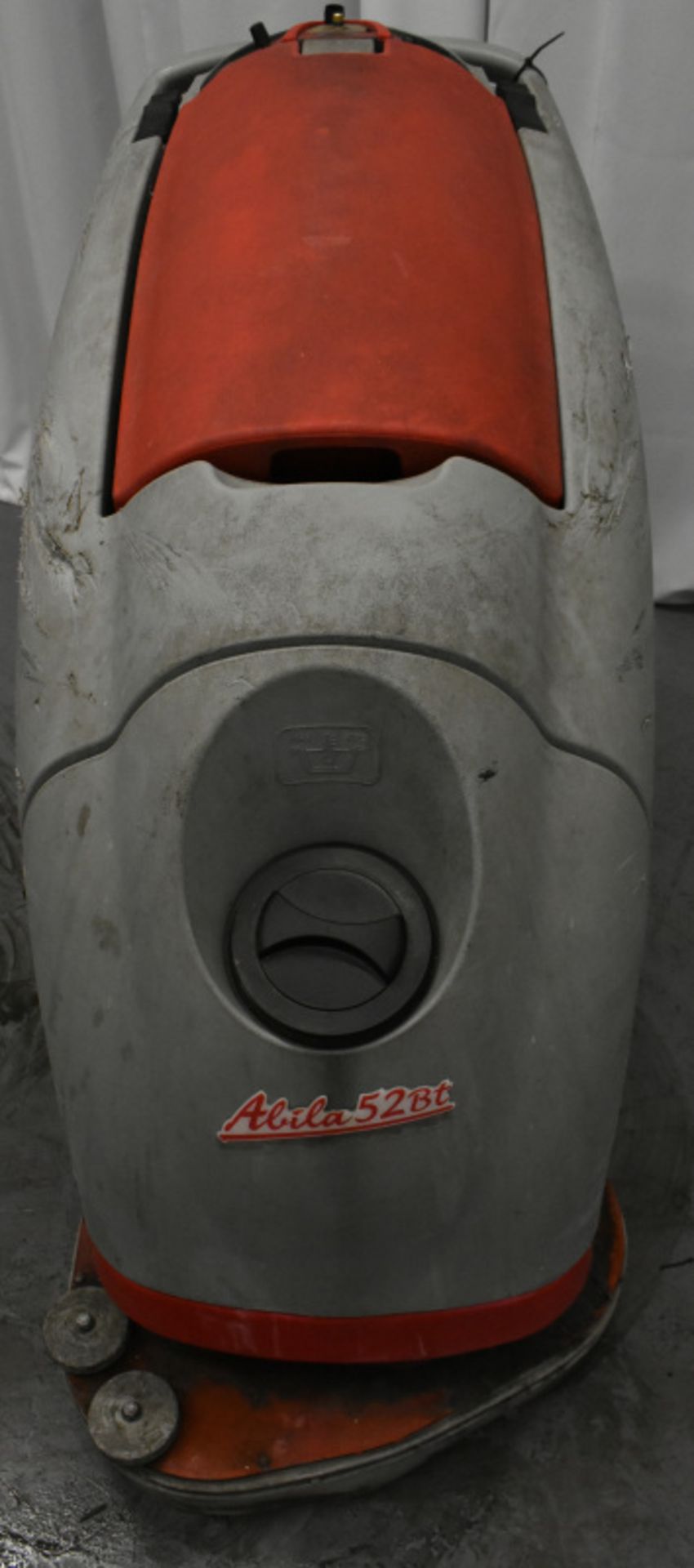 Comac Abila 52Bt Floor Scrubber Dryer, comes with key, starts and runs- 841 hours - Image 7 of 7