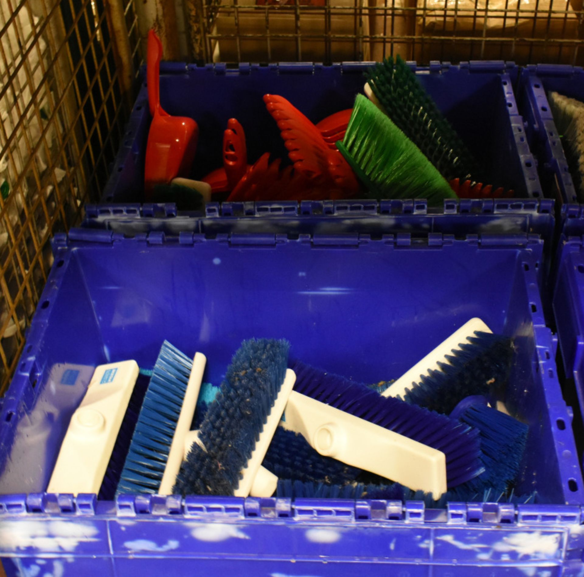 Various Brush heads, Dust pans and Brushes - Image 3 of 3