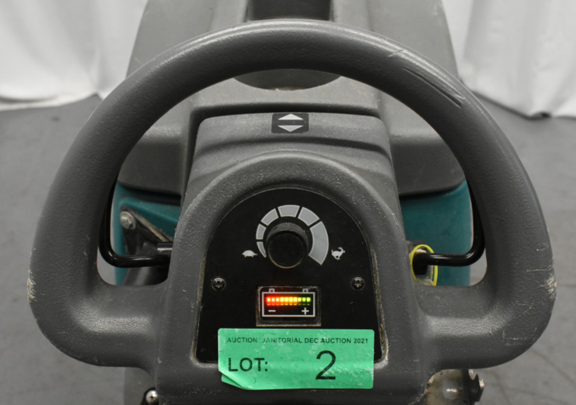 Tennant T3 ECH20, comes with key and working charger, starts and runs 1325 hours - Image 2 of 10