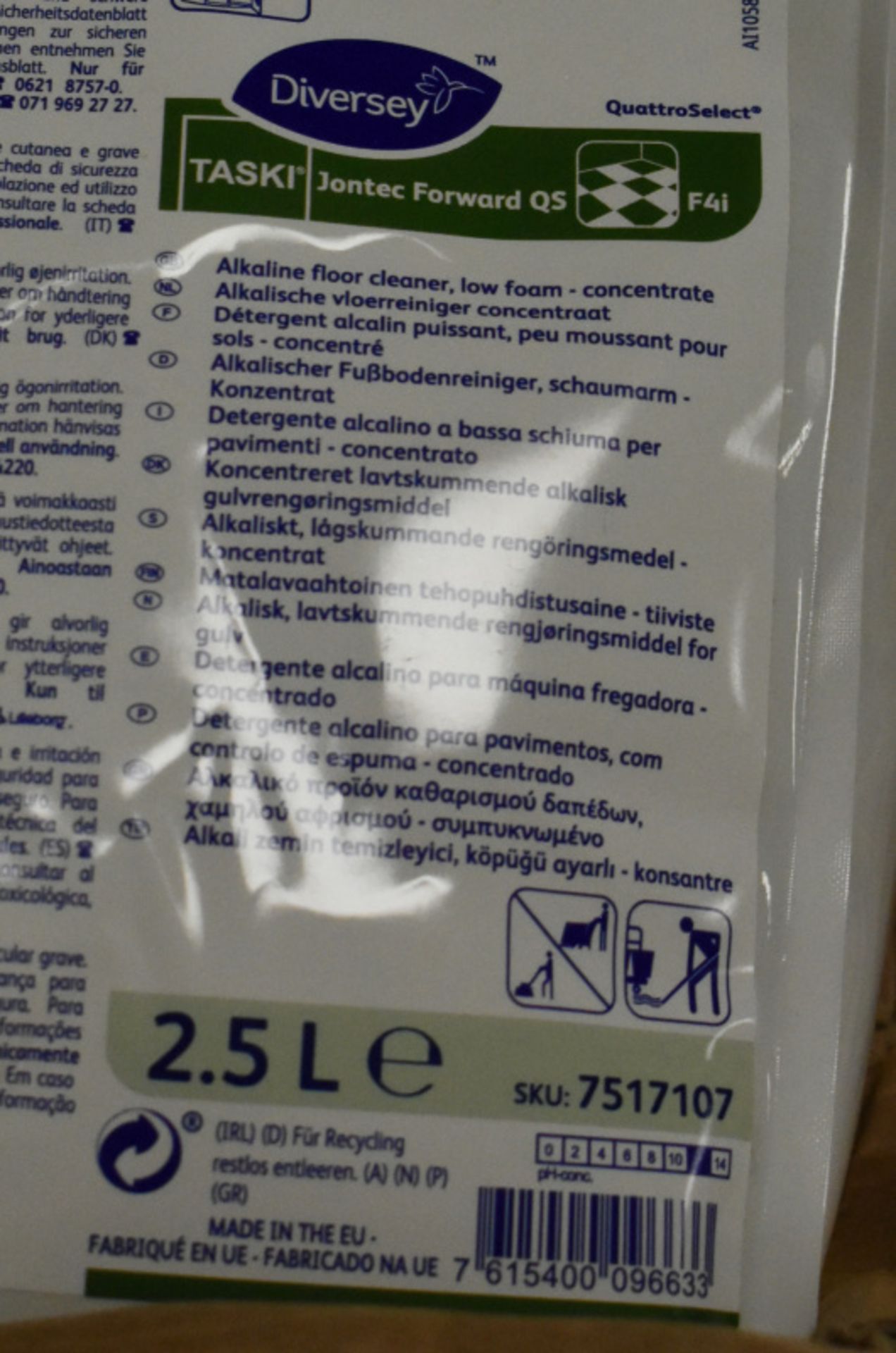 Various Sized Bottled Cleaning Chemicals, please see pictures for more detail - Image 3 of 8