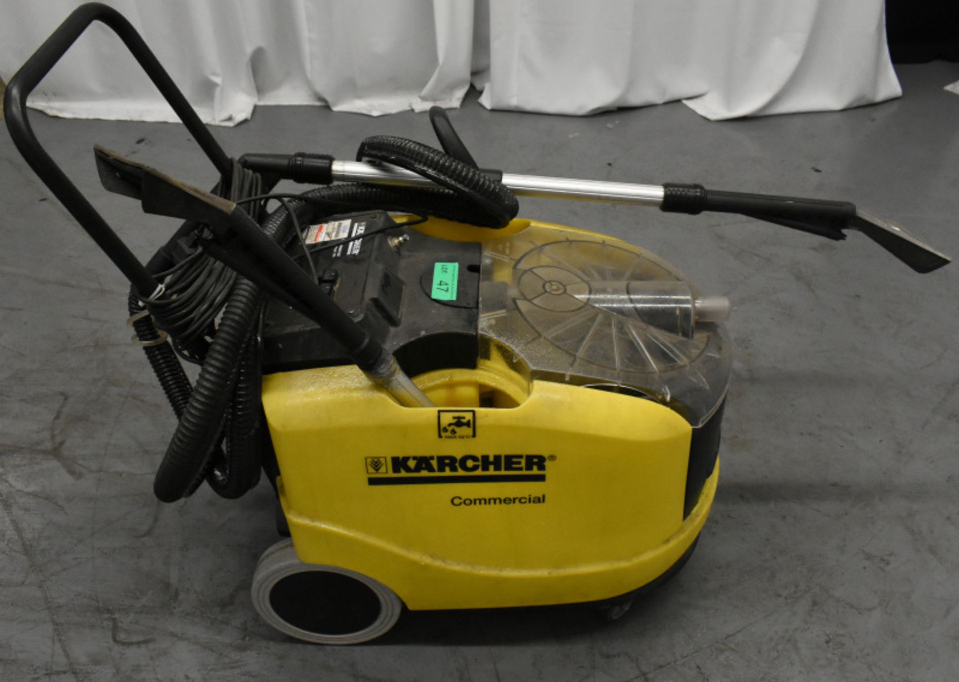 Karcher Puzzi 300 Carpet Cleaner, starts and runs