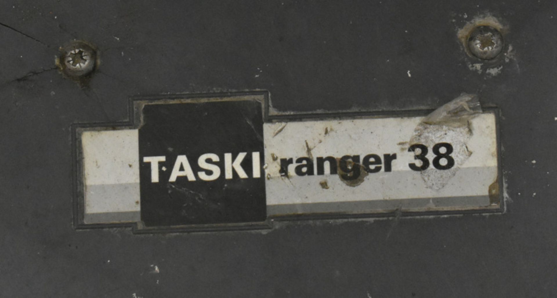 Taski Ranger 38 Floor Buffer, powers up - Image 2 of 3