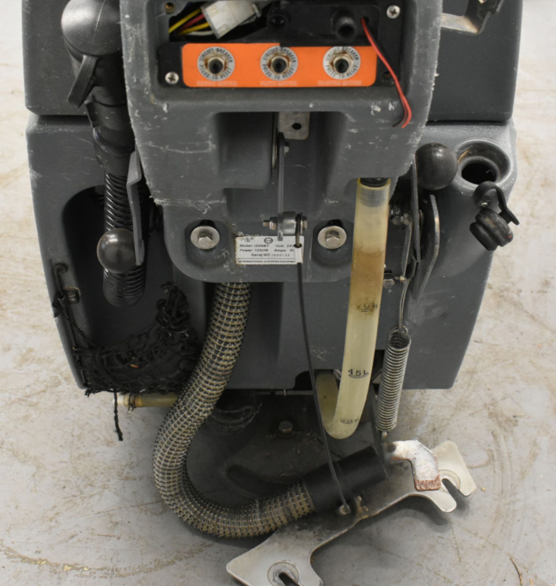 ICE Floor Scrubber Dryer, comes with key, starts and runs- 5891 hours - Image 4 of 8