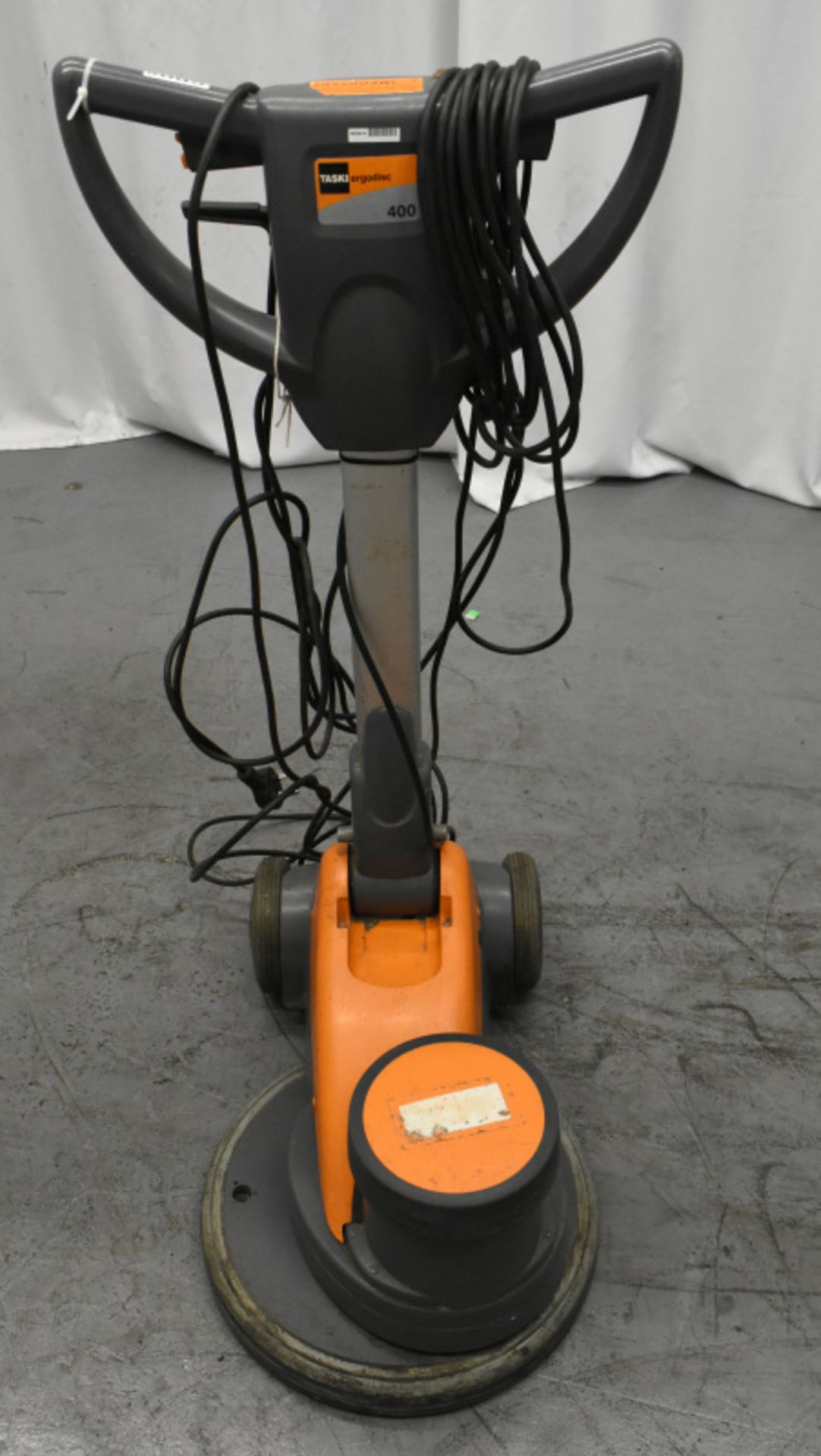 Taski Ergodisc 400 Floor Buffer, powers up