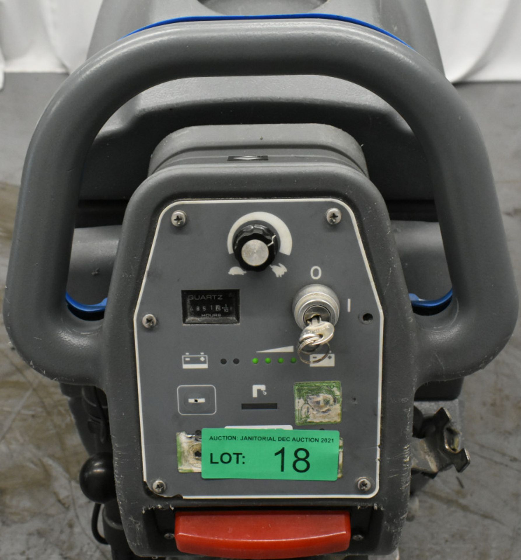 ICE Floor Scrubber Dryer, comes with key, starts and runs- 4851 hours - Image 2 of 8