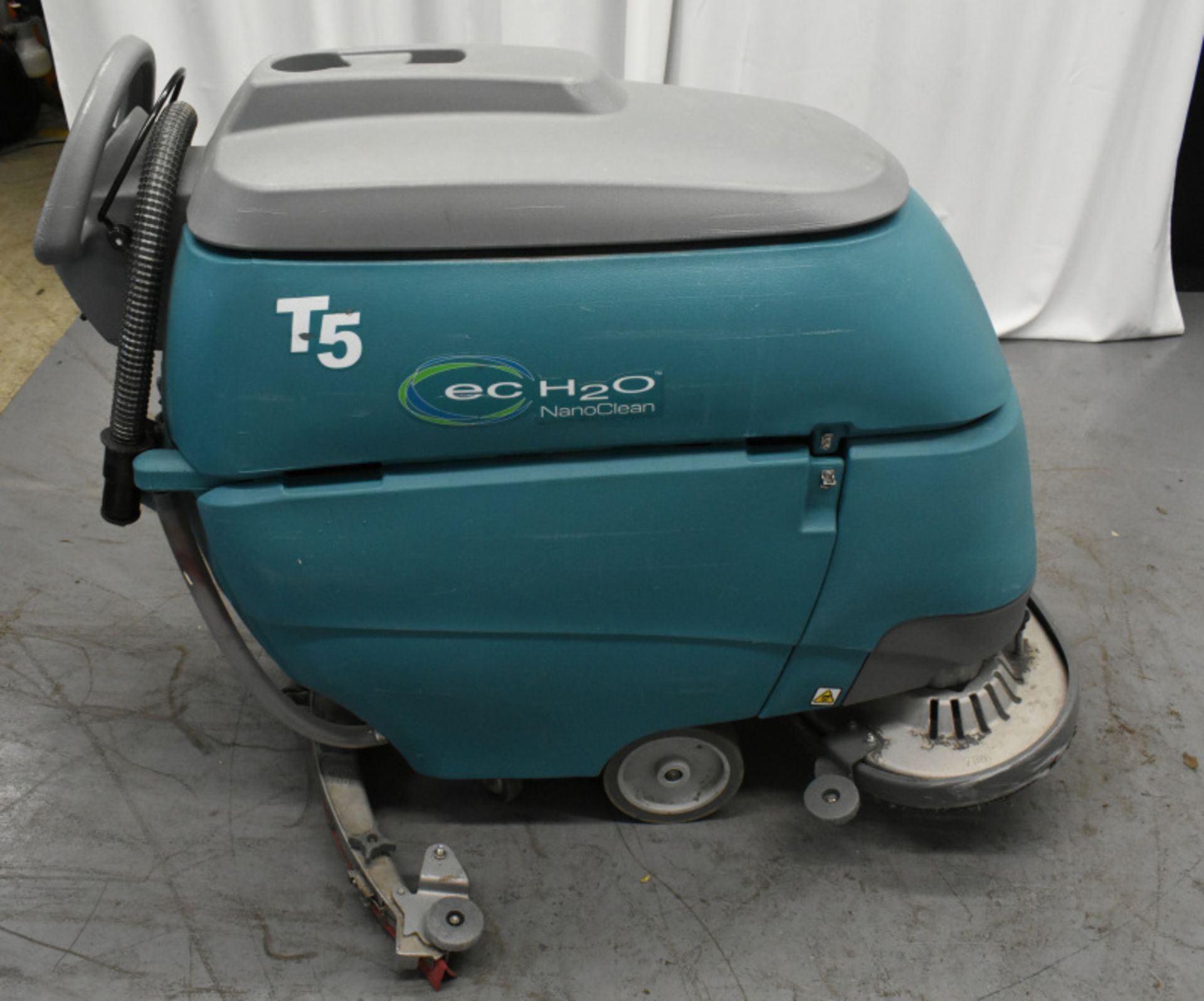Tennant T5 ECH20 NanoClean, comes with key, powers up - 674 hours - Image 8 of 9