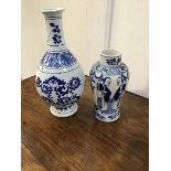 A late 19thc. blue and white Chinese exportware vase (cracks), together with an early 20thc.