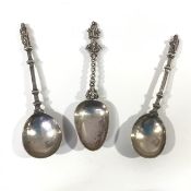 A pair of late 19th century silver apostle spoons, import marks for London 1895 (maker's mark "F.C.