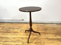 An Edwardian mahogany and satinwood banded wine table, the circular top with concentric inlay and