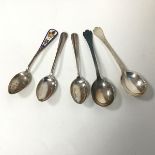 A pair of early 20thc Sheffield silver teaspoons of Hanoverian pattern, a second pair of early 20thc