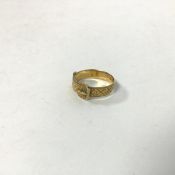 An 18ct gold ring in the form of a buckle (Q) (4.93g)