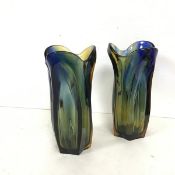 A pair of Murano style vases, of stylised tulip form (h.24cm x d.12cm)