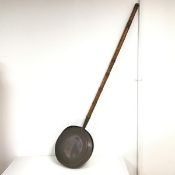 A bedwarmer with copper pan and turned handle c.1900 (140cm x 32cm)