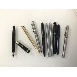 A collection of pens including Parker and Papermate (9)