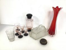 A mixed lot including an Art Deco style decanter (21cm x 9cm) with five matching glasses, an