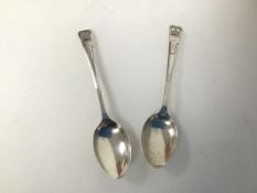 A pair of Sheffield silver George VI and Elizabeth Coronation spoons (14cm) (combined: 44.3g)