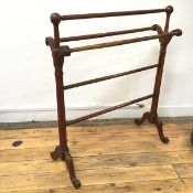 A Victorian stained mahogany towel rail with five rails, with turned supports (86cm x 76cm x 33cm)