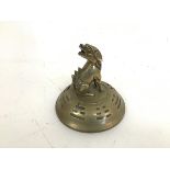 A brass censor cover/incense burner with a lion finial (15cm x 16cm)