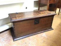 An 18thc mahogany kist with oak top and later hinges, lacking lock mechanism, top with moulded edge,