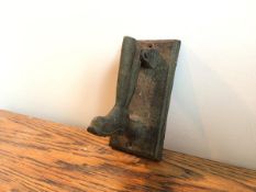 A vintage novelty door knocker in the form of a wellington boot (15cm)