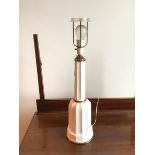 A white ceramic table lamp of two tiers with reeded sides (57cm to top of lampholder)