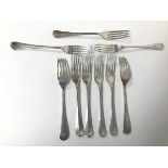 A set of nine Sheffield 1920s silver forks (each: 18cm) (combined: 460.1g)