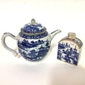 A Chinese Export blue and white teapot, probably late 18th century, enriched with gilding (knop