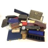 An assortment of vintage and modern jewellery boxes including several for pearl necklaces (a lot)
