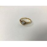 An 18ct gold ring set single diamond (N/O) (3.49g)