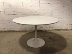 A contemporary Tulip style white laminated dining table, attributed to Eero Saarinen for Knoll