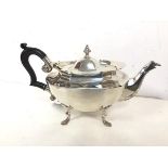 A Hamilton & Inches, Edinburgh silver teapot with bird head spout (15cm x 28cm x 14cm) (620g)