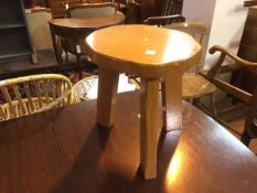 A rustic style oak stool (40cm x 30cm x 35cm)