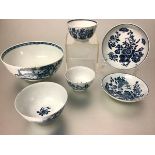 A group of English blue and white porcelain tea wares, 18th century comprising: a Worcester rock