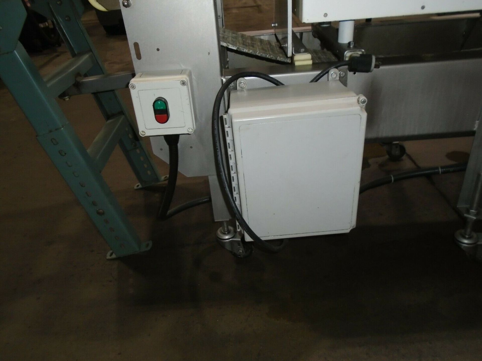 Thermo Goring Kerr Metal Detector 10” x 8” Opening Conveyor W/ Kiwi Case Coder - Image 6 of 11