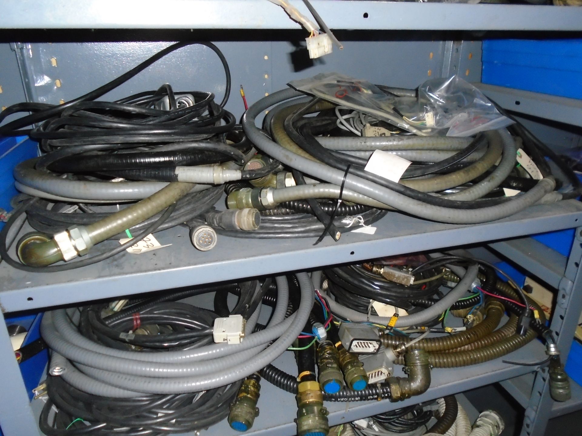 6 Shelves Of CNC Servo Power Cables For Lathes & Mills - Image 2 of 4