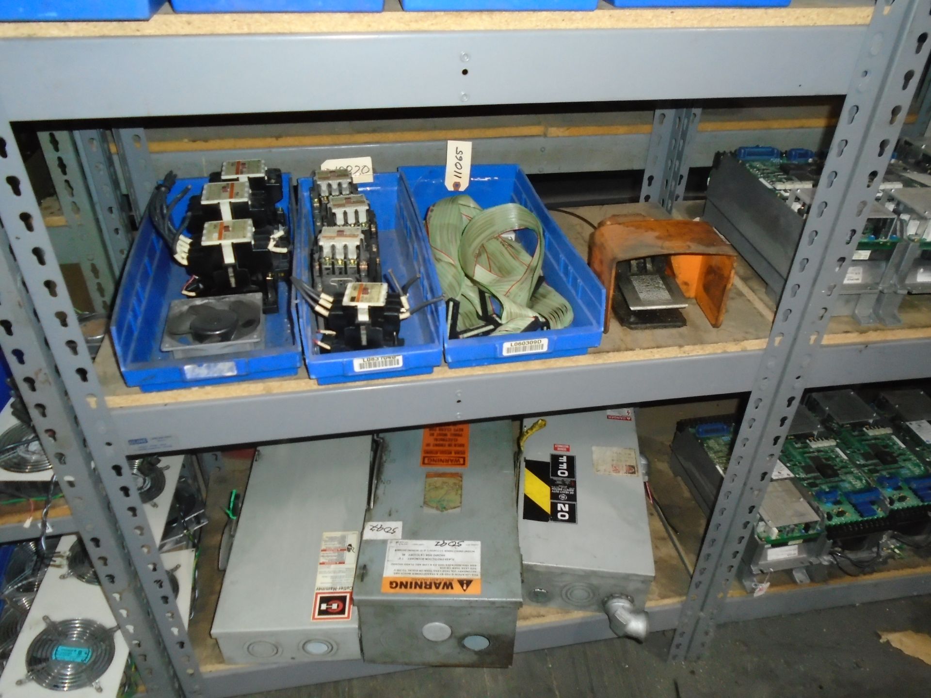 Electrical Components, Staters, Timers, Switches, Disconnecting Boxes For CNC Lathe & Mills - Image 4 of 12