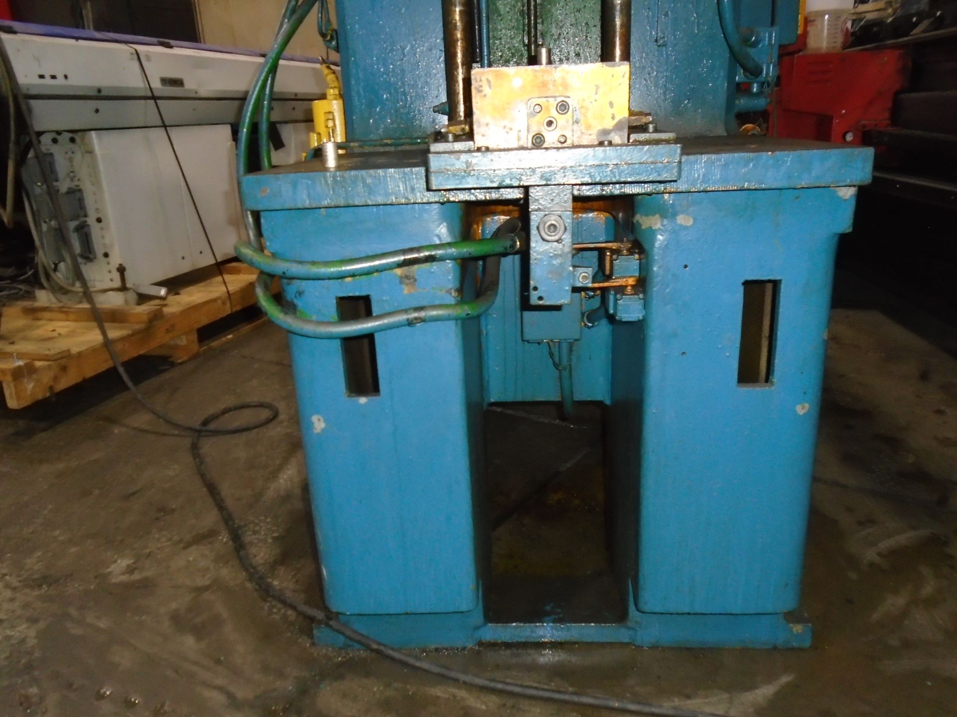 Denison Model NA50C92JIC 50 Ton Hydraulic Multipress With Sliding Table W/ Video - Image 11 of 11