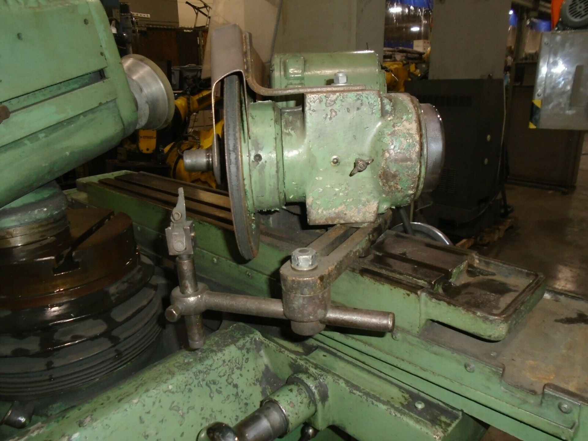 Cincinnati Tool & Cutter Grinder With Motorized Head #50 Taper - Image 6 of 9