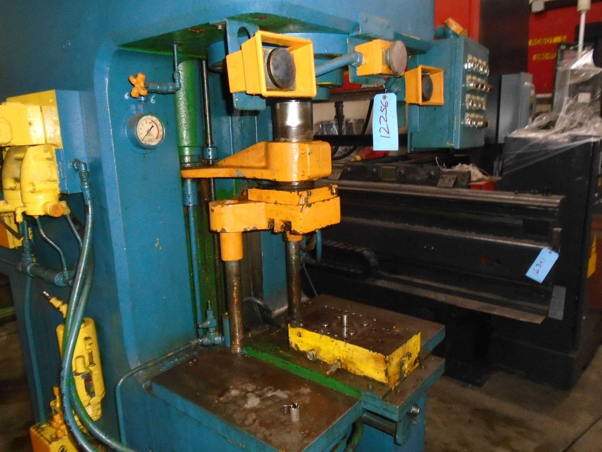 Denison Model NA50C92JIC 50 Ton Hydraulic Multipress With Sliding Table W/ Video - Image 7 of 11