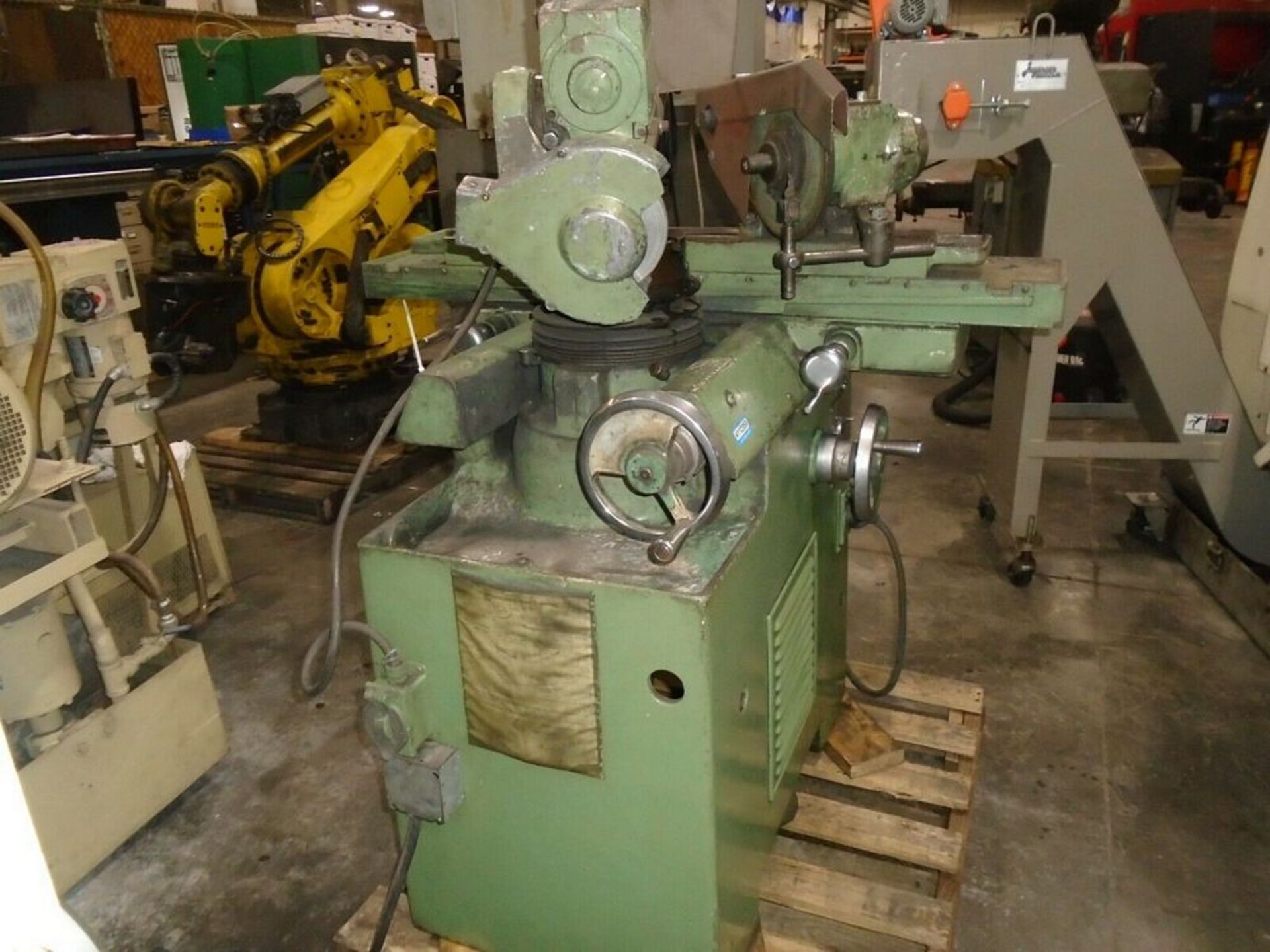 Cincinnati Tool & Cutter Grinder With Motorized Head #50 TaperStock 12531 - Image 4 of 5