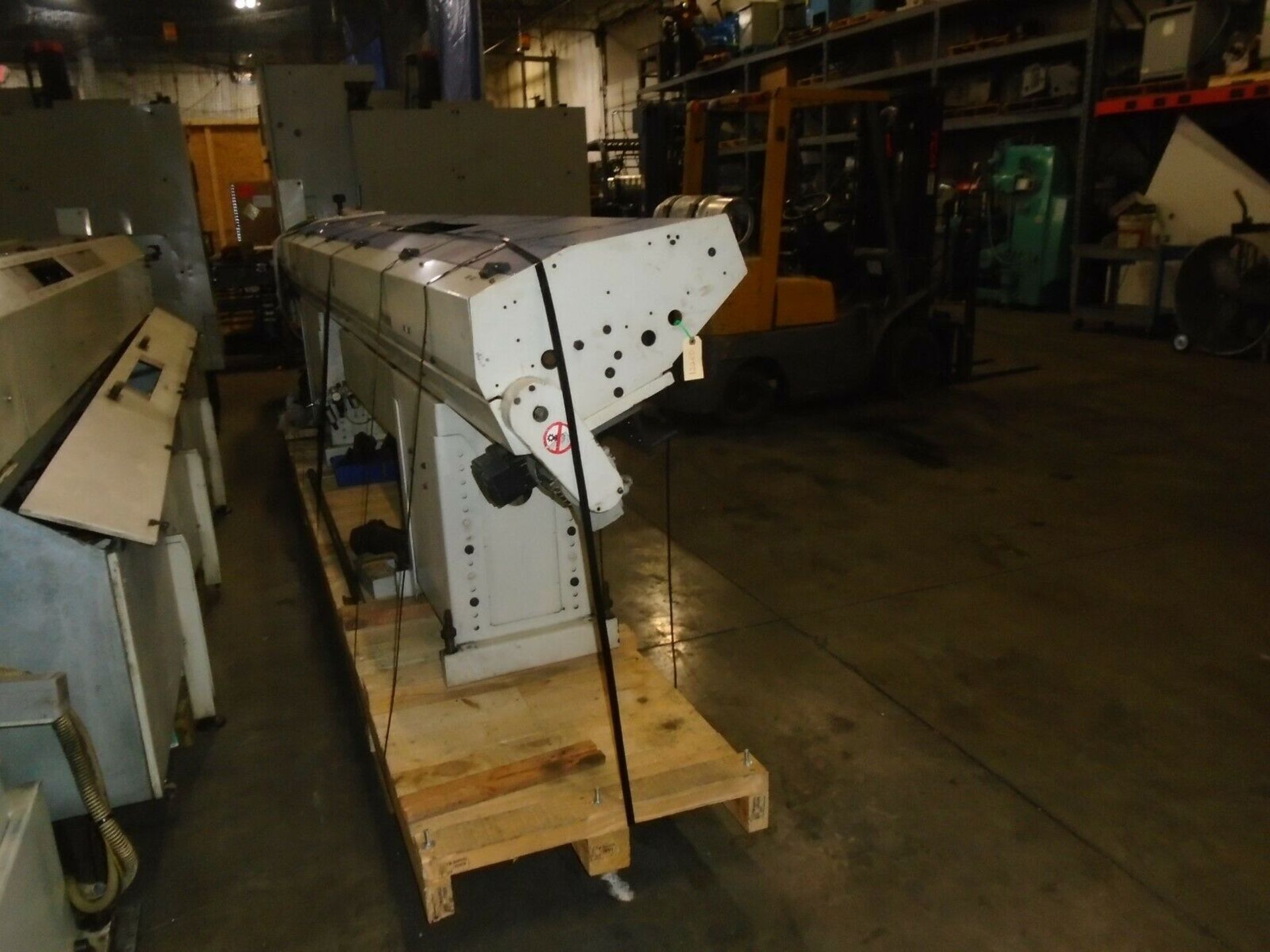 Daewoo Puma 250 CNC Turning Center With Iemca 545/37 Bar Loader : - Image 6 of 7